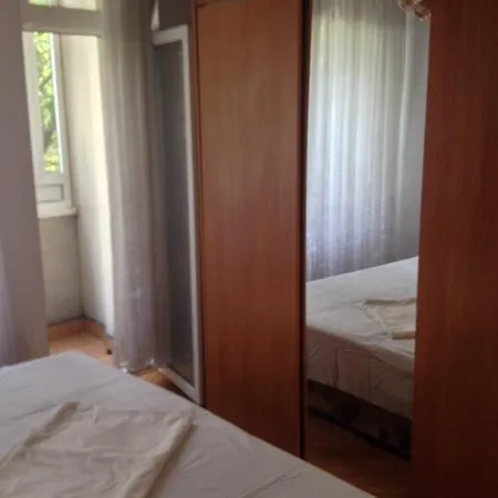 Mirela Apartament *